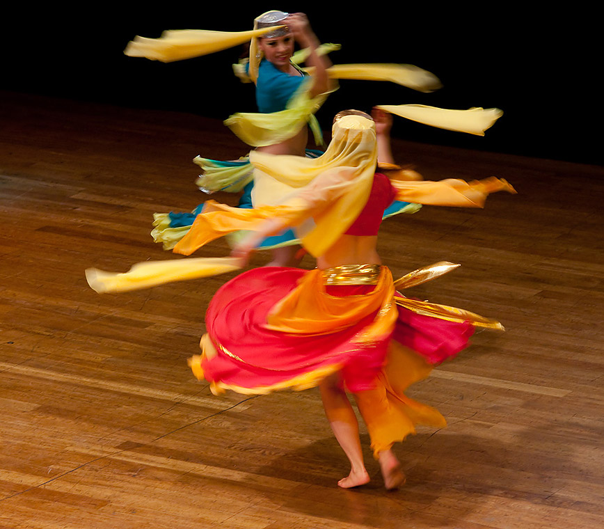 Sowillo i Nureen - taniec andaluzyjski (Orient Addicts 2010 - taniec brzucha)